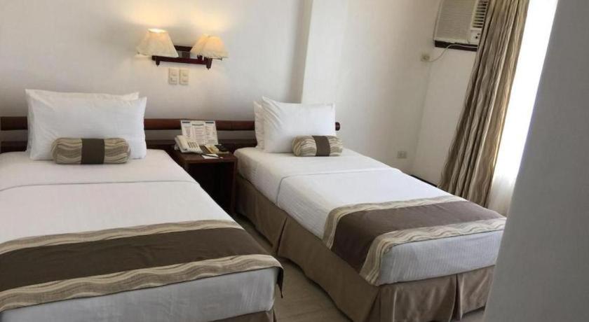 Soledad Suites Đảo Đảo Panglao Ngoại thất bức ảnh